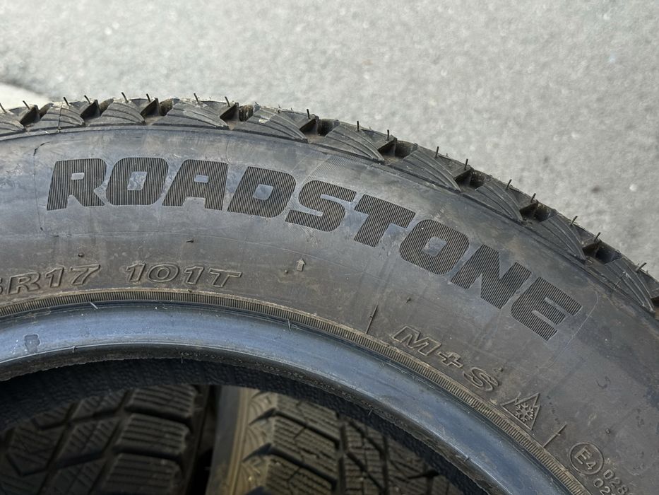 225|55 R17. Roadstone.