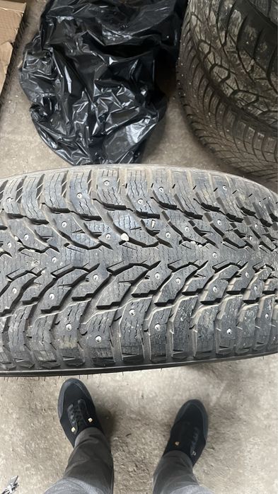 Покрышки  R20 285/50