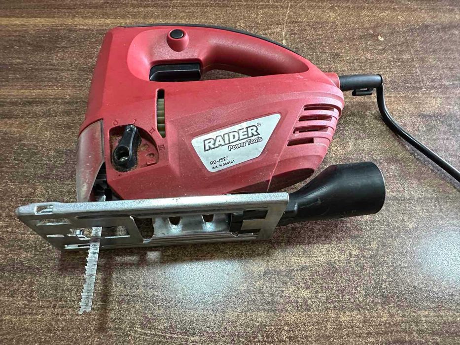 Продавам прободен трион (зеге) Raider RD-JS27 – 650W