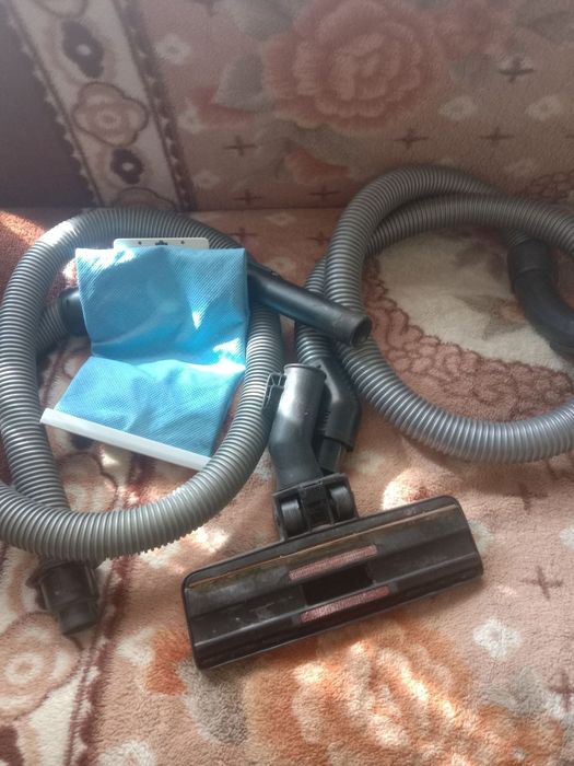 Запчасти от пылесоса