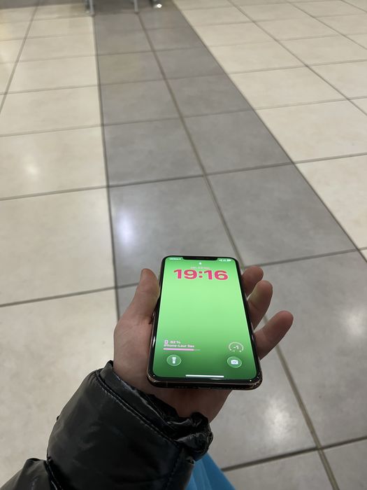 Vând Iphone 11 Pro Max