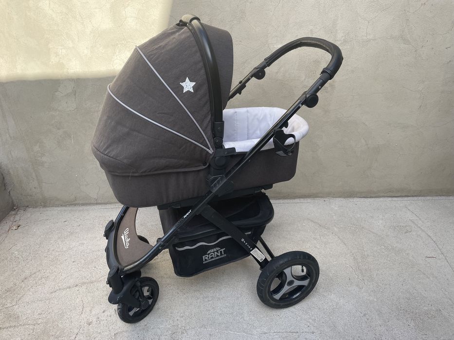 Коляска для ребенка