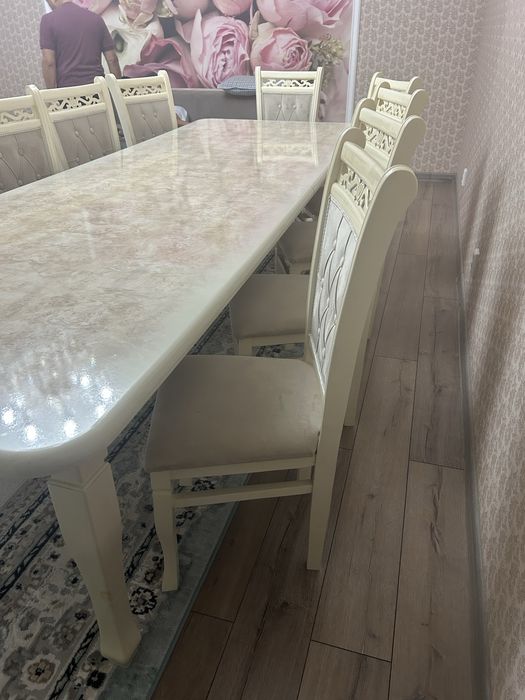 Продам стол со стульями