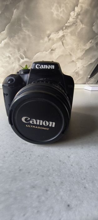 Aparat foto dslr Canon eos 1000d