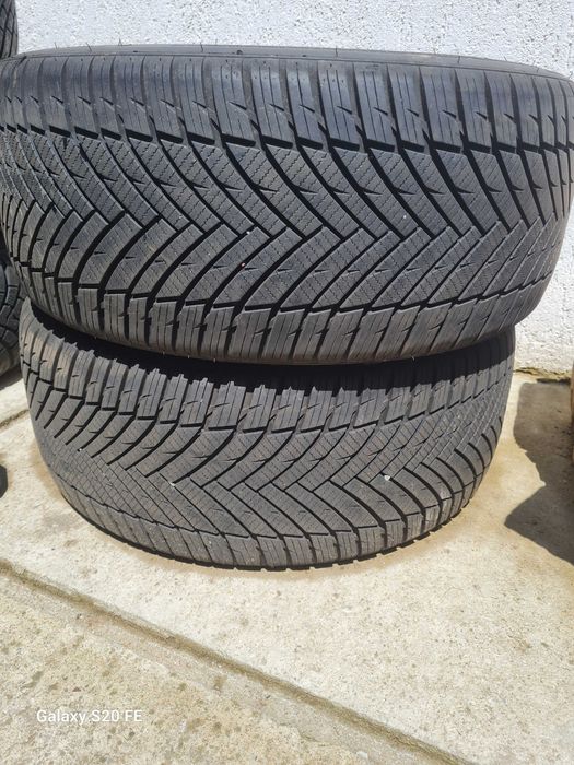 Cauciucuri 235/35/19 AL SEZON