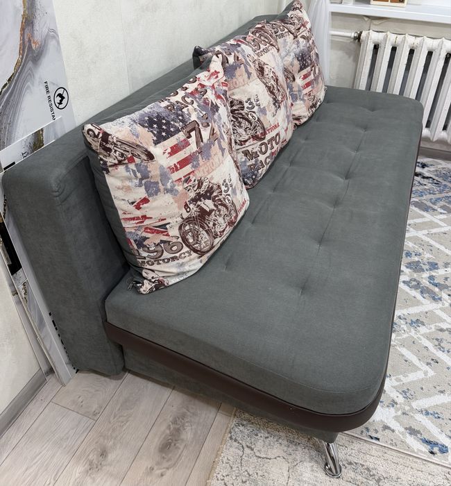 Диван для гостинной или спальни