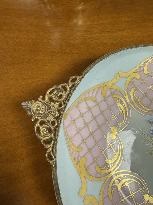 Platou limoges din portelan pictat si elemente alama