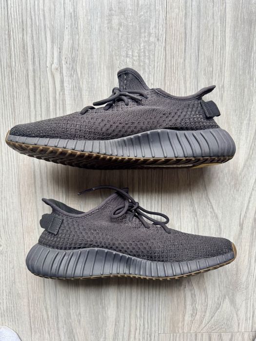 Adidas Yeezy Boost 350 V2 Cinder