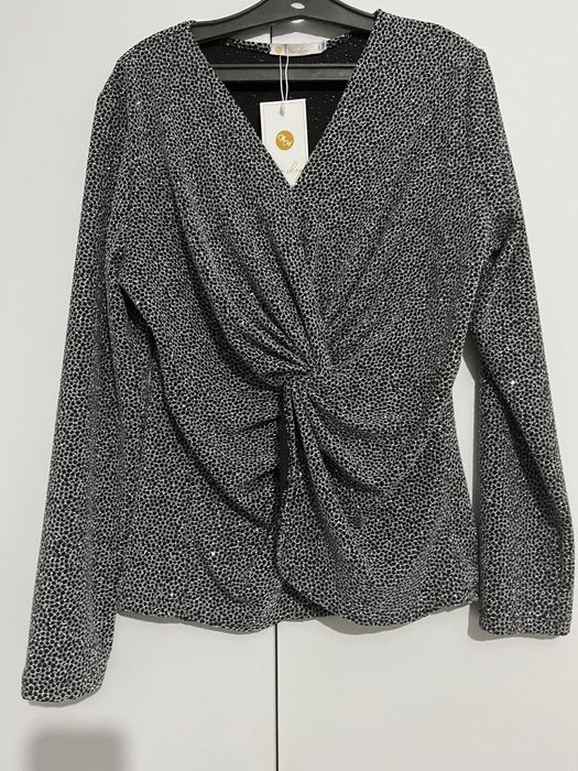 Продам срочно срочно блузку