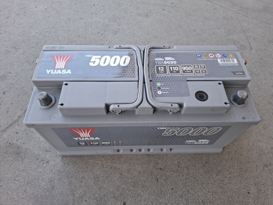 Акомулатор YUASA