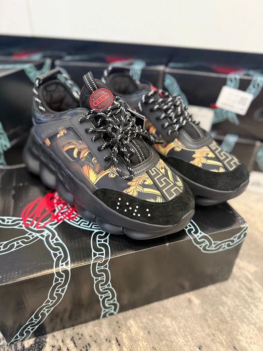 Versace chain reaction
