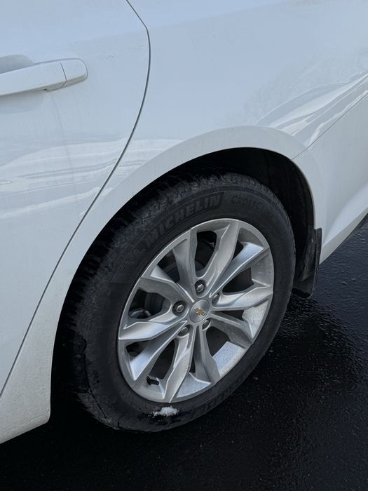 Malibu 2 premier oq top toza 2022 yil