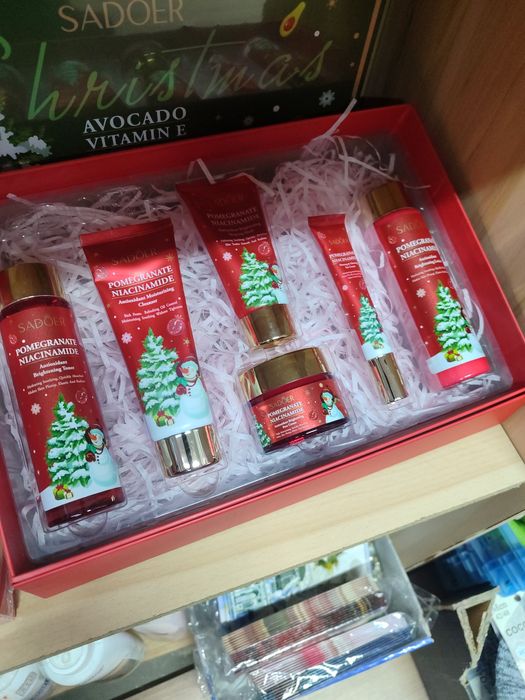 Подарочный бокс для девушки и ребёнка