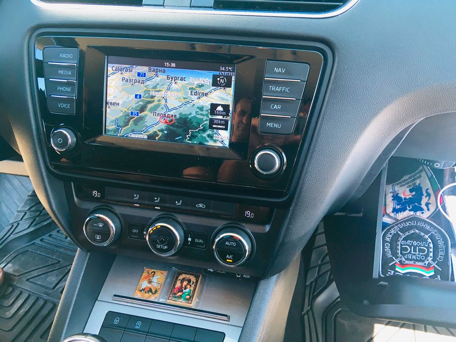 Škoda Активиране Apple CarPlay Android Auto Шкода Skoda Андроид Ауто