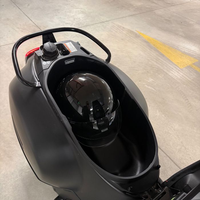 Скутер Vespa 300 GTS