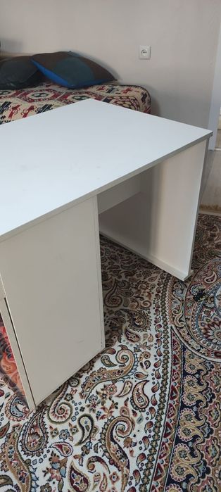 Детскии письменный стол