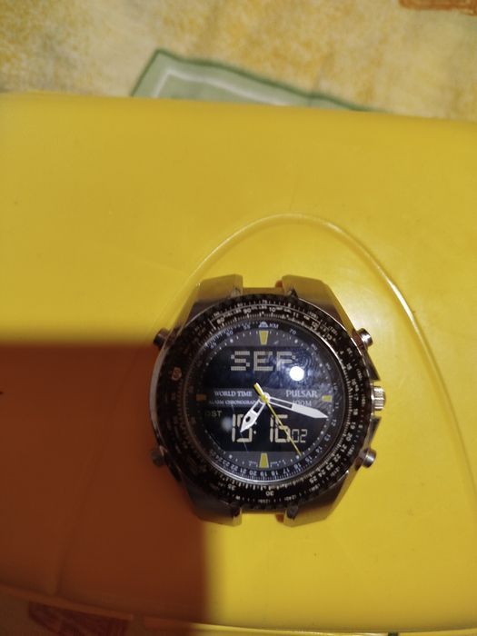 Ceas Pulsar fara bratara