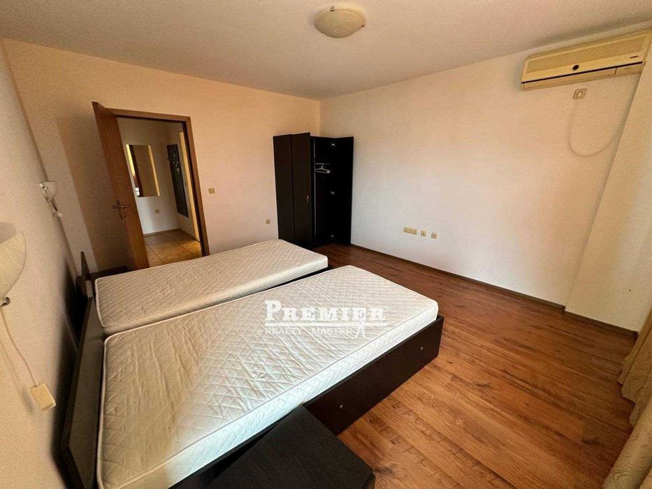 Продава се Тристаен апартамент в Бургас, Акациите - 84 кв.м за 941 €/кв.м - Снимка #4