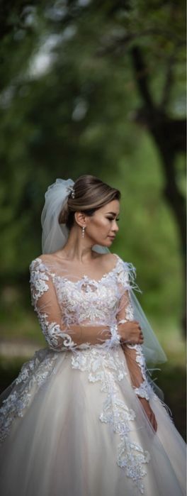 Свадебное платье