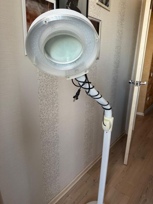 Лампа  косметологическая