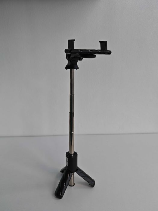 3 в 1 безжичен Bluetooth селфистик с трипод и дистанционно