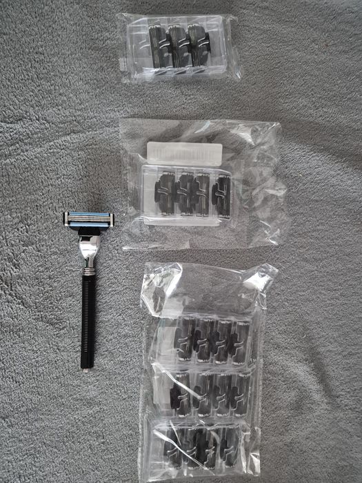 Rezerve lame Mach 3 si maner aparat