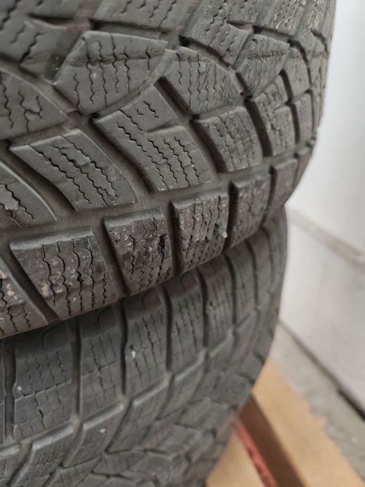 Зимни гуми 235/60/18