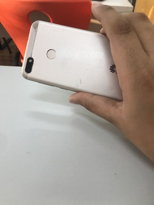 Продам за три телефона