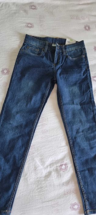 Дънки за момиче размер 140