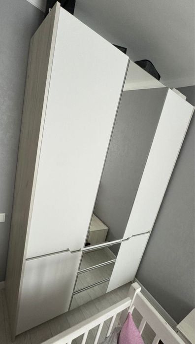 Продам спальный гарнитур