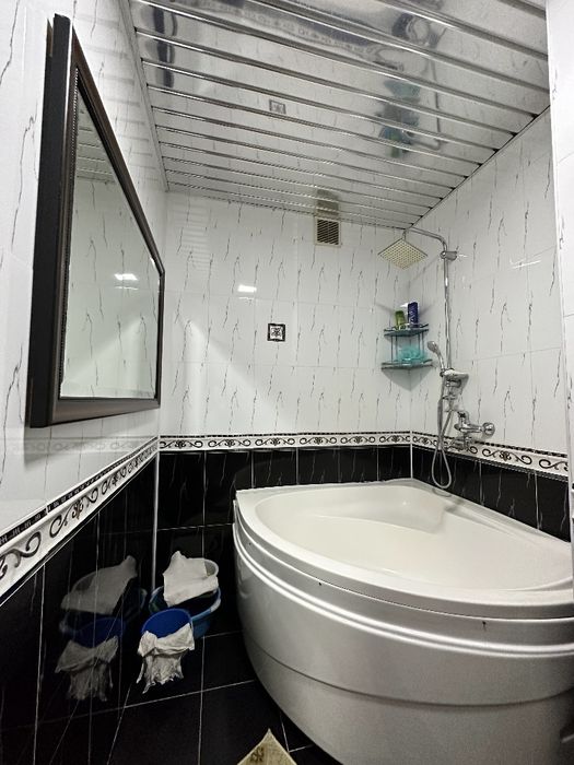 Айбек метро 3 хонали квартира арендага берамиз.