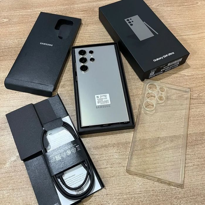 Galaxy  S24 ULTRA 256gb =530$