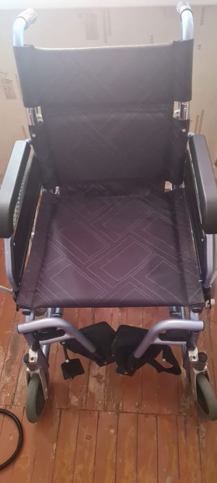 Кресло-коляска инвалидная