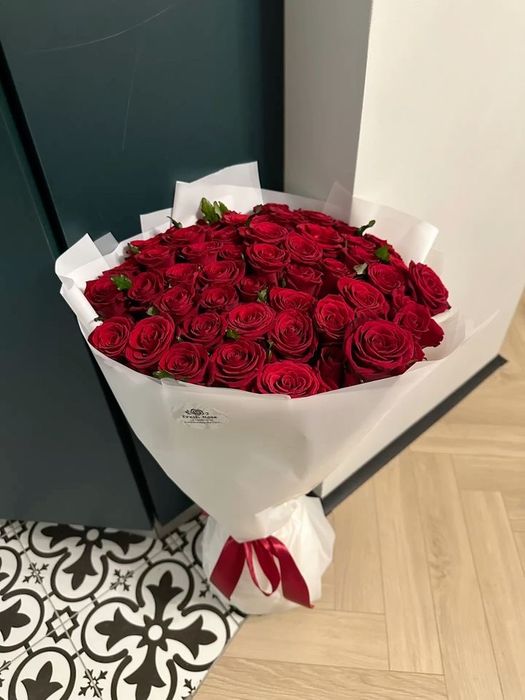 Красивые красный розы