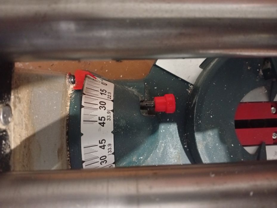 Продам торцовочную пилу