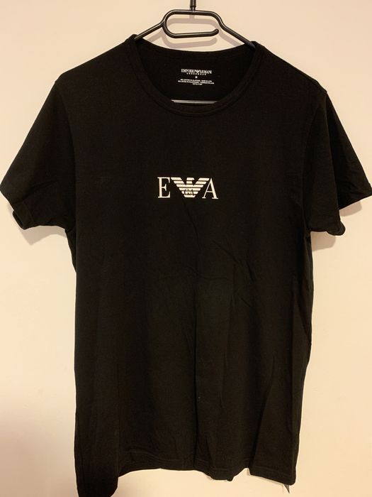 Tricouri brand uri diferite