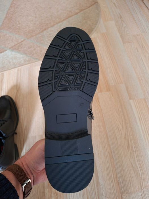 Черни кожени зимни боти