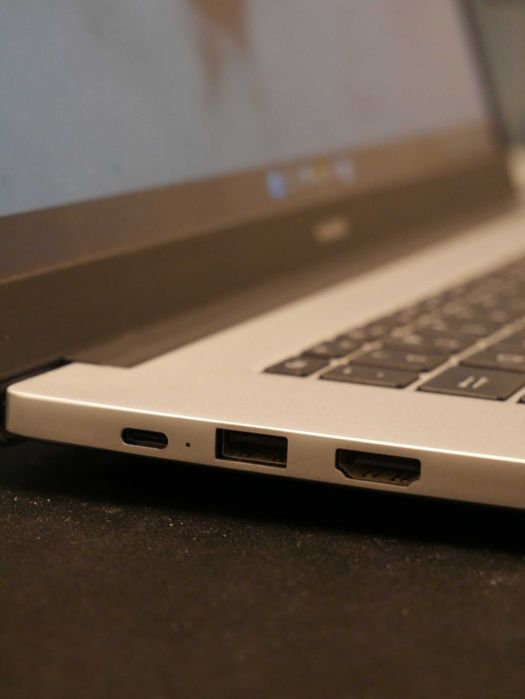 Laptop Huawei MateBook D15