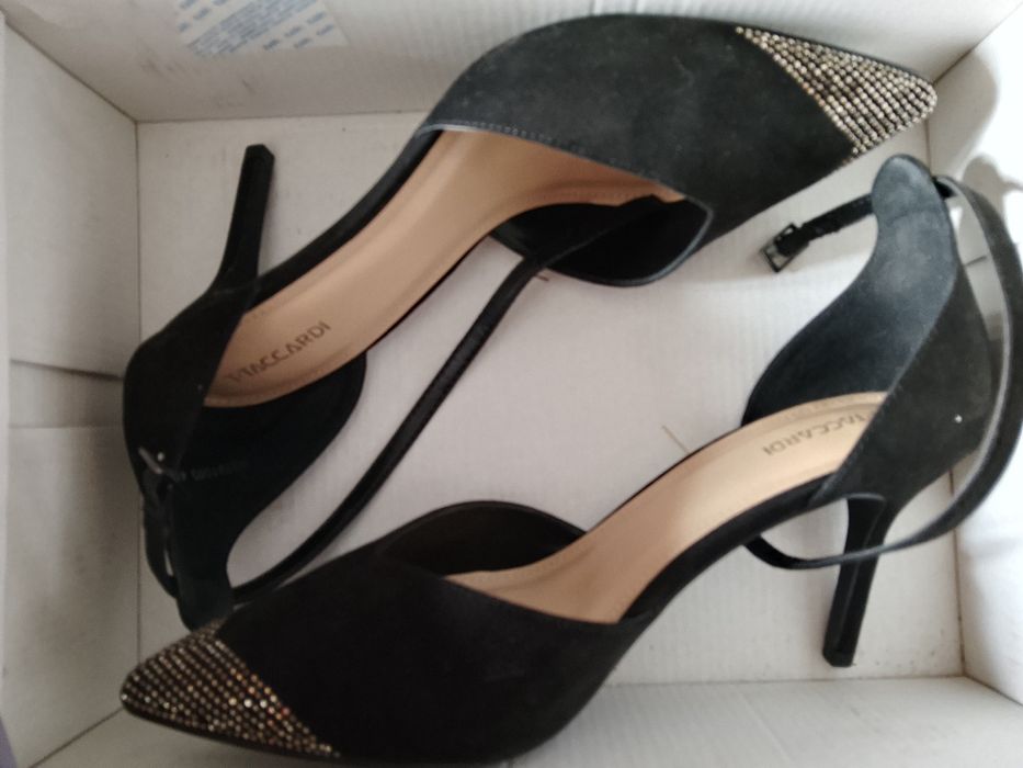 Продам женскую обувь