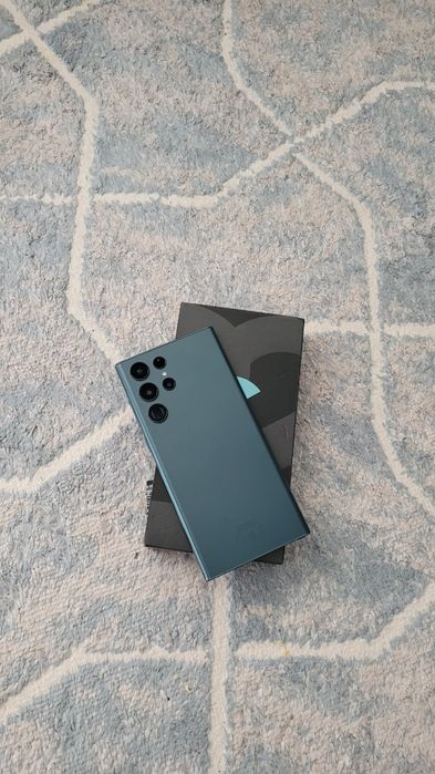 Продам Samsung Galaxy s22 Ultra 256GB