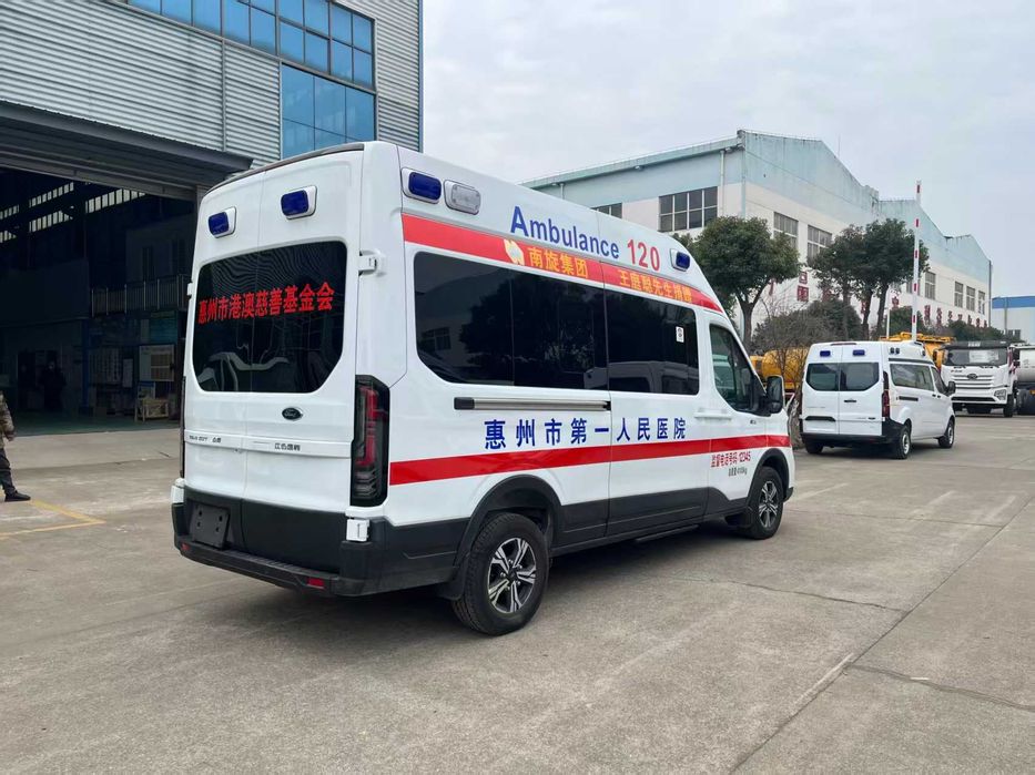 Ford Transit T8 ambulance, машина скорой помощи как Mercedes Sprinter
