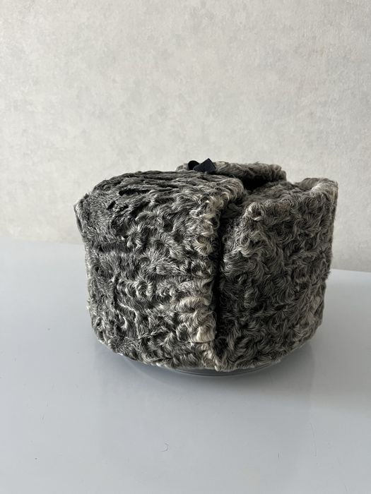Продам каракулевую шапку