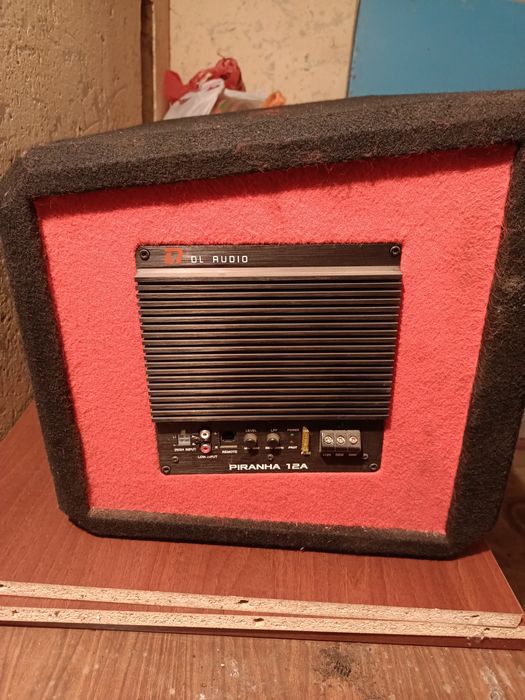 Продаю сабвуфер хорошее состояние