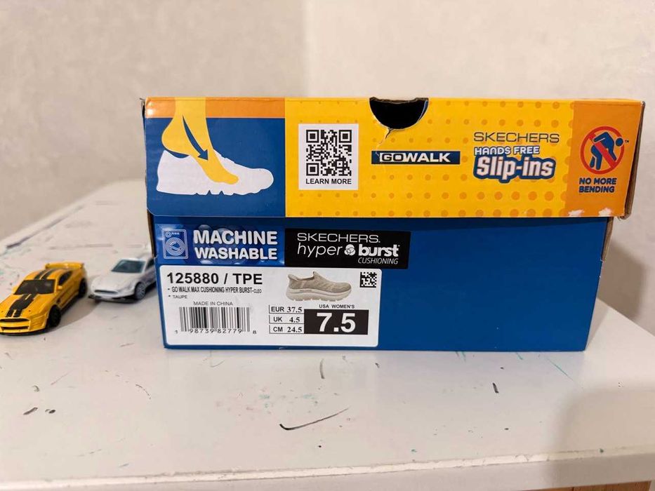 кроссовки Skechers