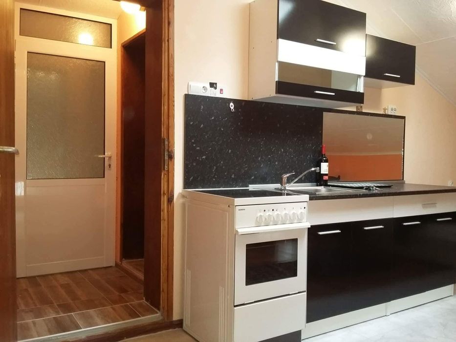 Дава се под наем Едностаен апартамент в Карлово - 41 кв.м за 183.6 € - Снимка #2