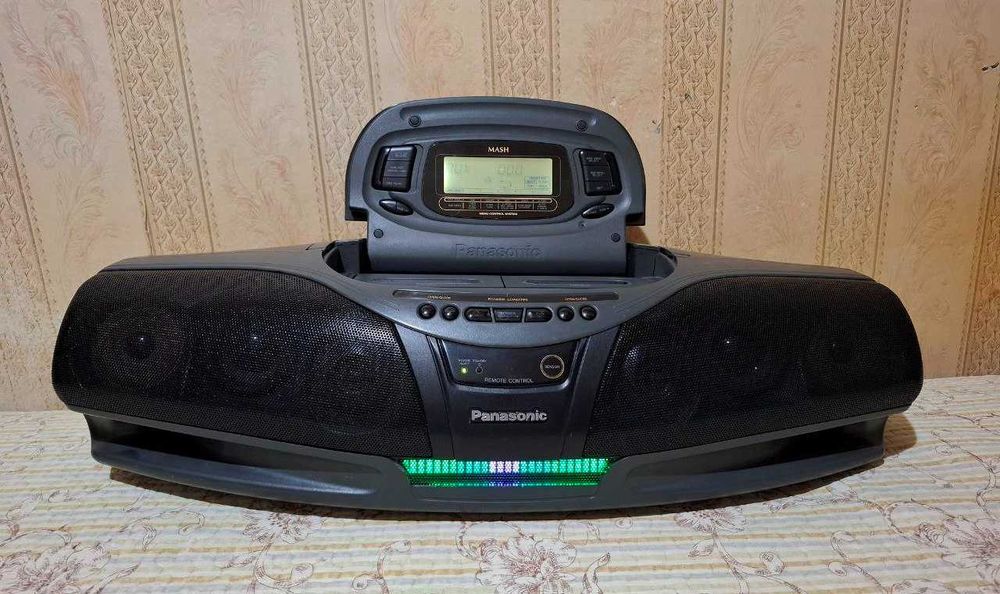 Магнитола Рanasonic RX-DT75 cobra