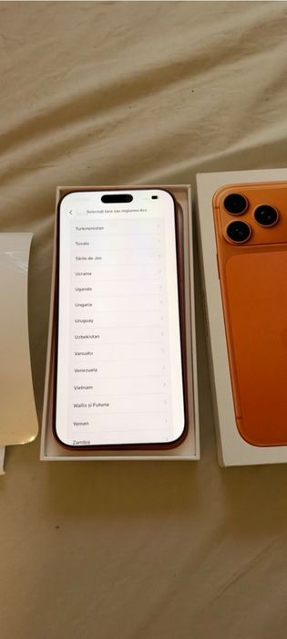 Vând urgent iPhone 17 pro max in cutie sigilat