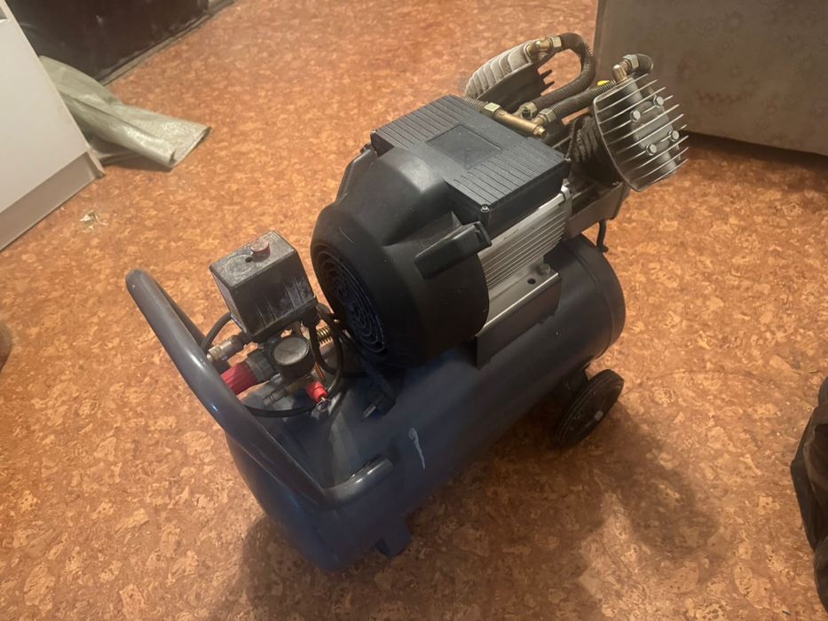 Продам компрессор Alteco