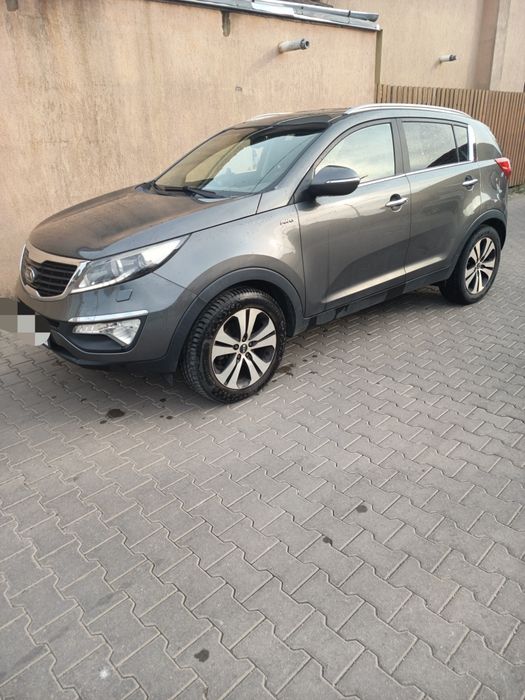 Vând Kia Sportage