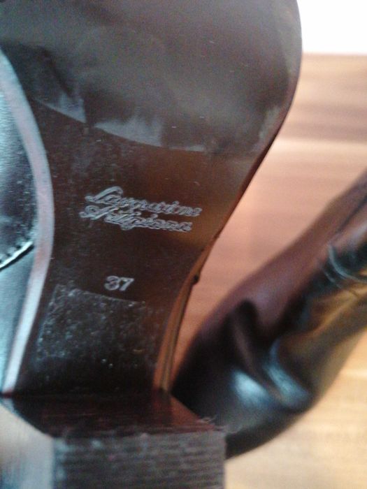 Cisme scurte din piele, mărimea 37